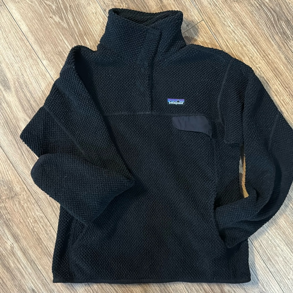 Patagonia fleece snap pullover